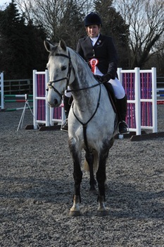 OLIVIA MEJIAS Winner of the 90cm British Showjumping Club Class at Milton College OLIVIA MEJIAS Winner of the 90cm British Showjumping Club Class at Milton College